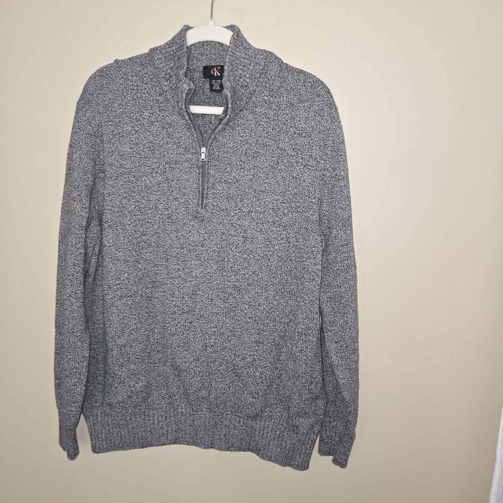 Calvin Klein Men's Halfzip Sweater in Gray